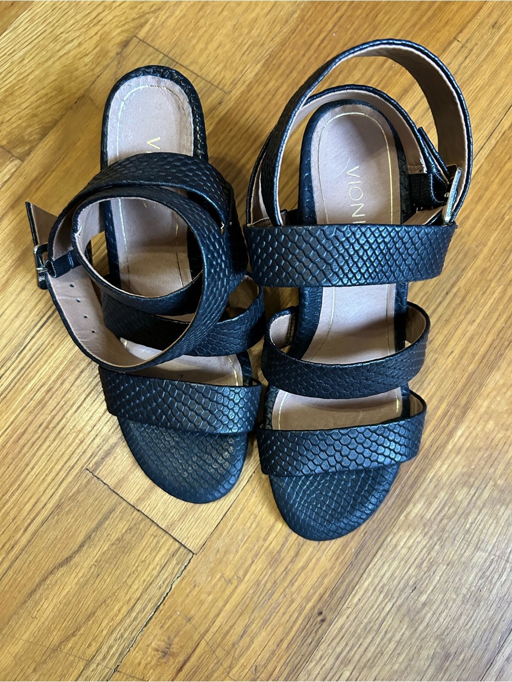 Vionic Blaire Black Strappy Snakeskin Strappy Ankle Chunky Heel Sandals Size 7